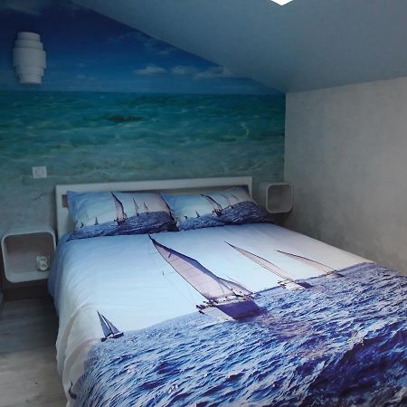 מרסיאן Belle Chambre Avec Sa Salle De Bain Privee מראה חיצוני תמונה