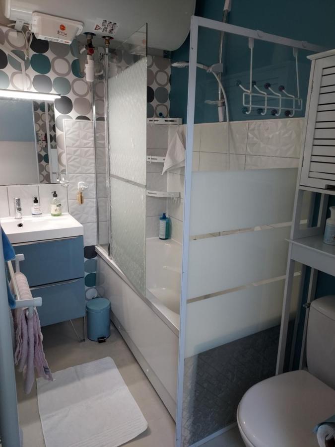 מרסיאן Belle Chambre Avec Sa Salle De Bain Privee מראה חיצוני תמונה